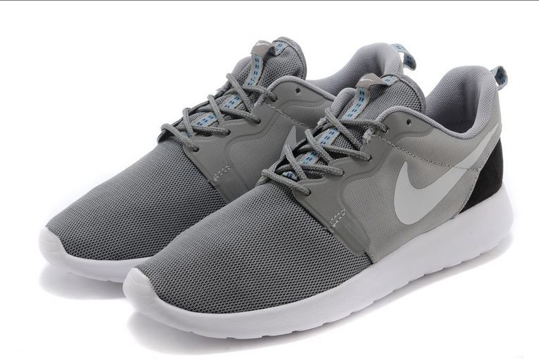 Roshe Run Hyperfuse [M. 4]